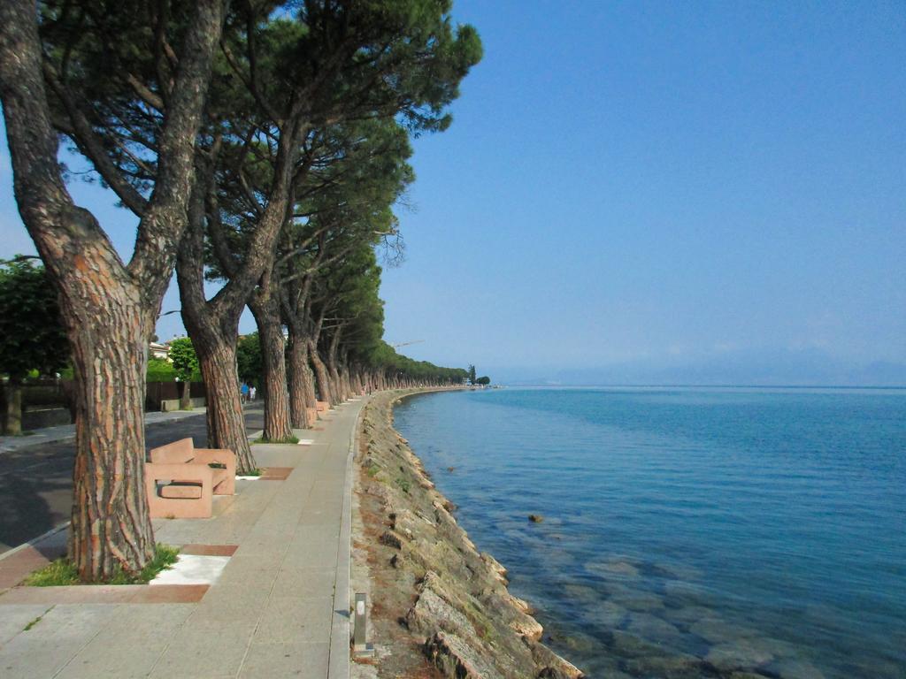 La Forgia Apartment Peschiera del Garda Buitenkant foto